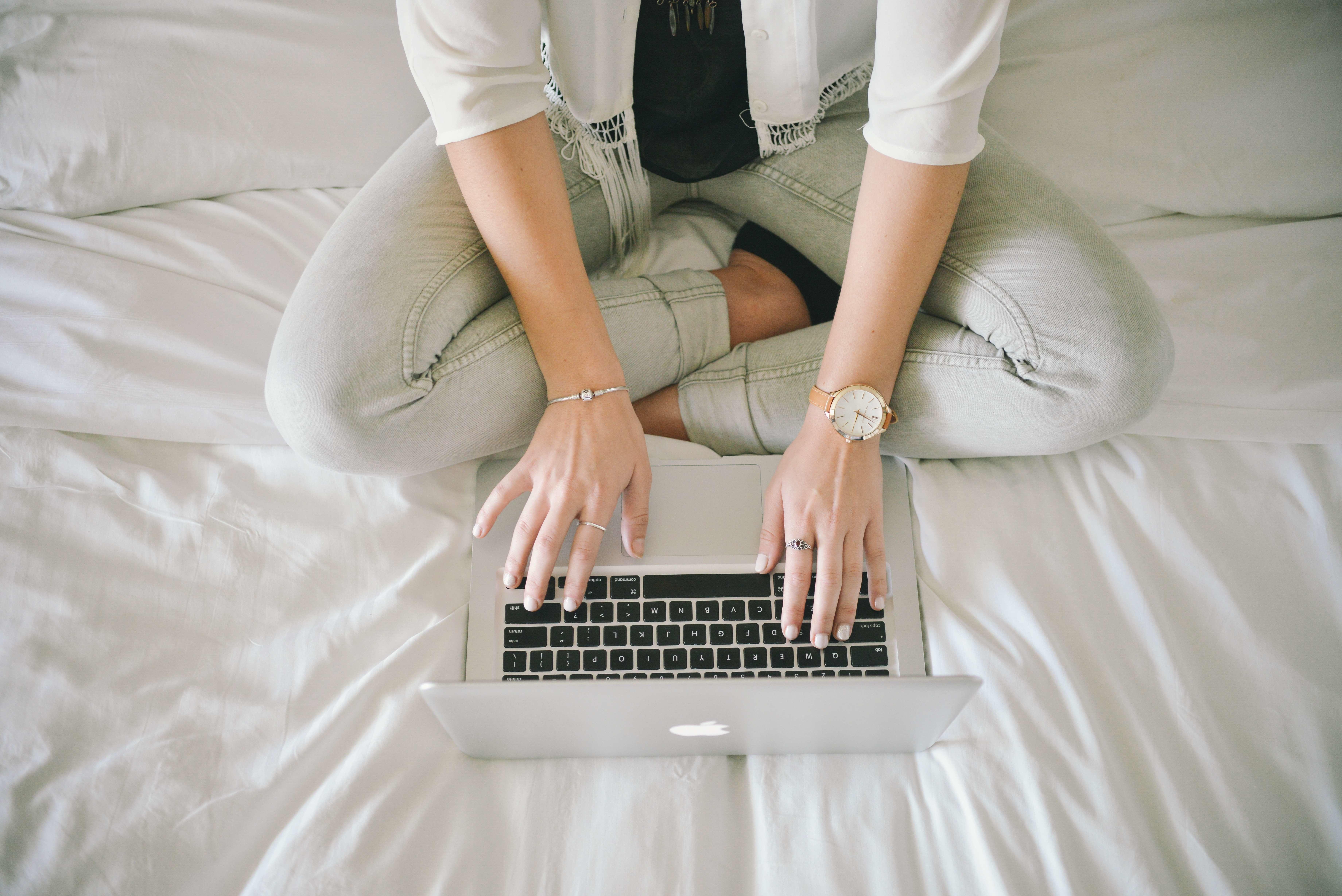 Comment apprendre les dates anglaises en ligne ?