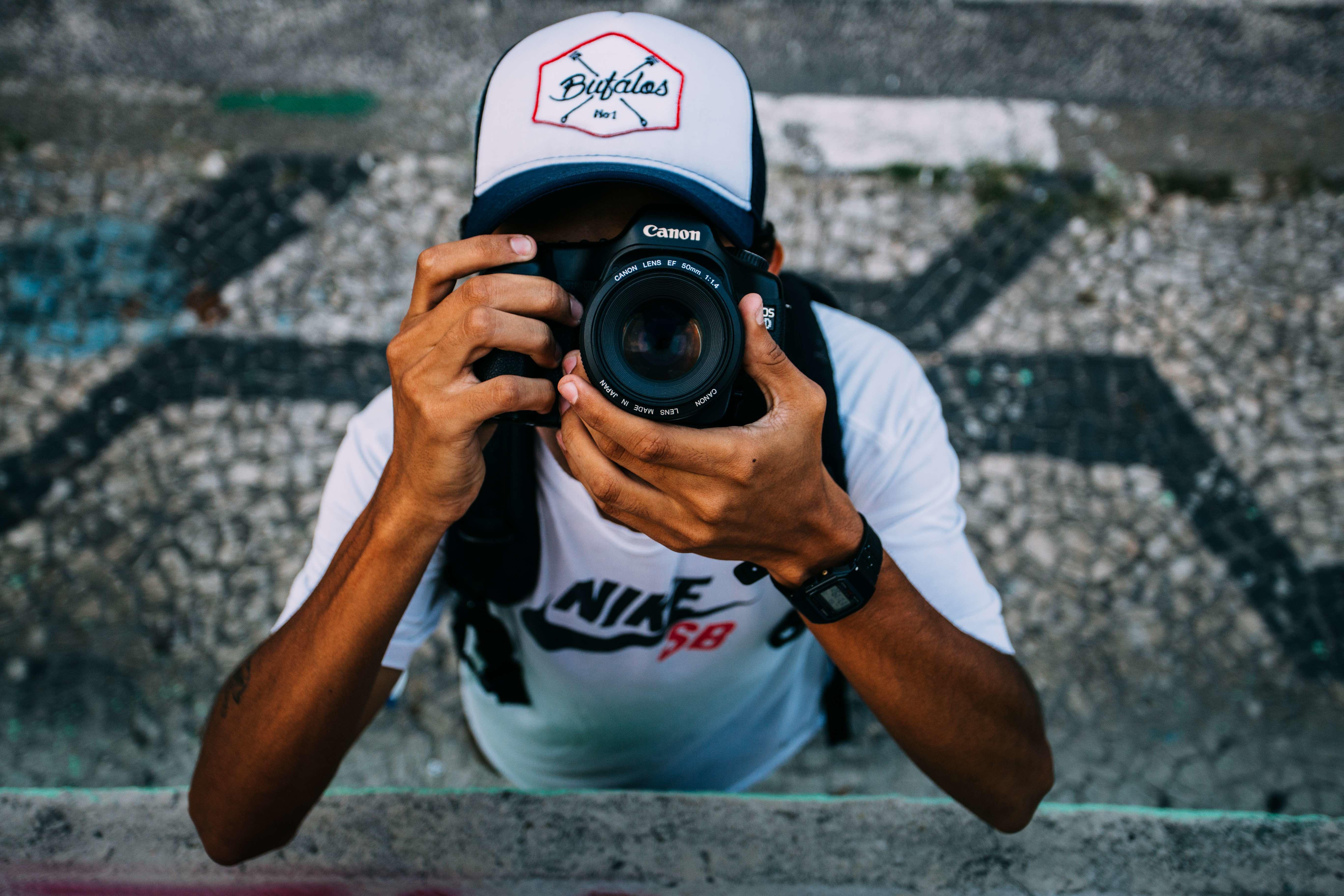 Comment engager un professeur de photographie studio ?