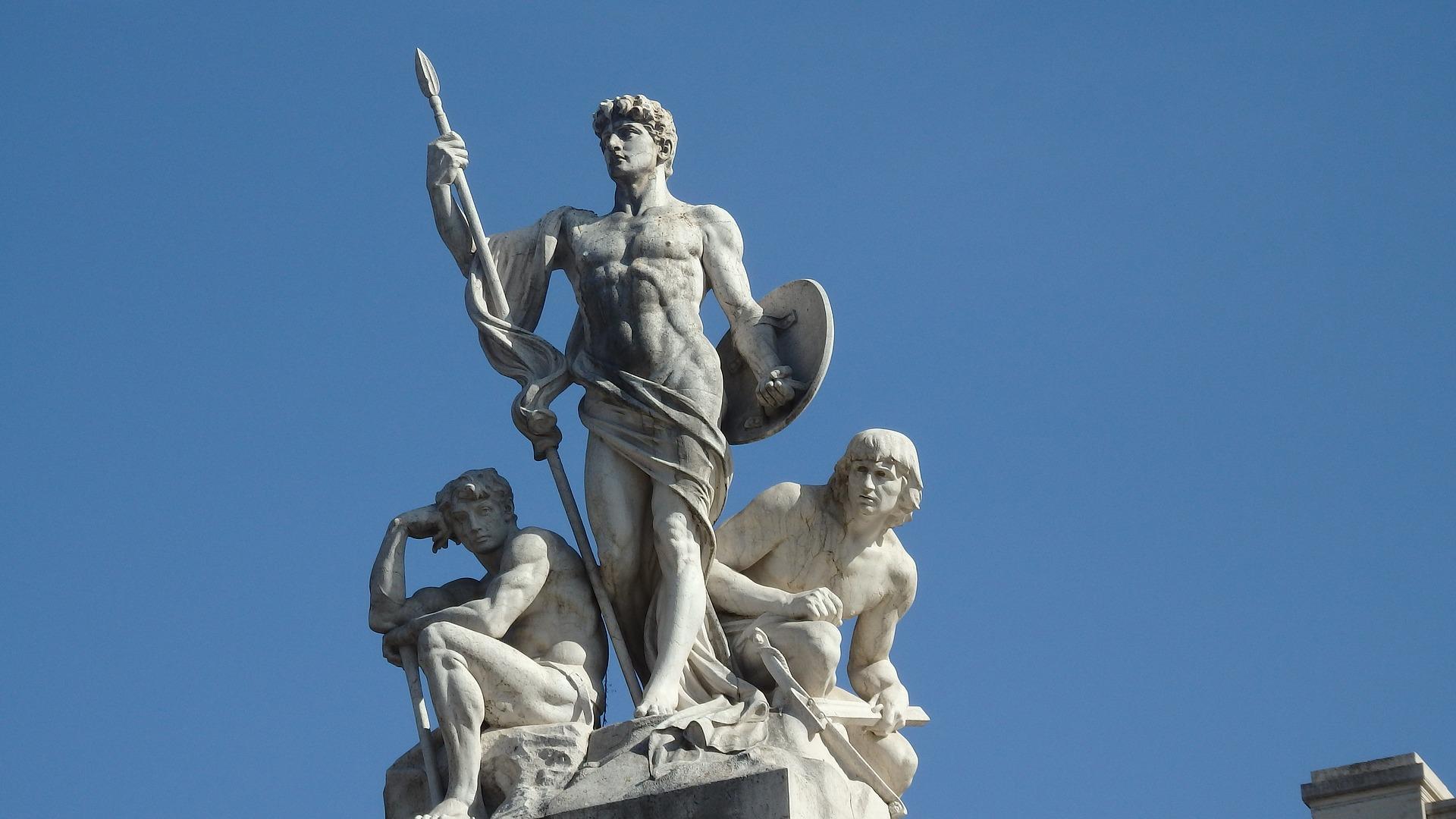 Outre la mosaïque, l'architecture et la littérature, la sculpture était aussi importante pour Rome.
