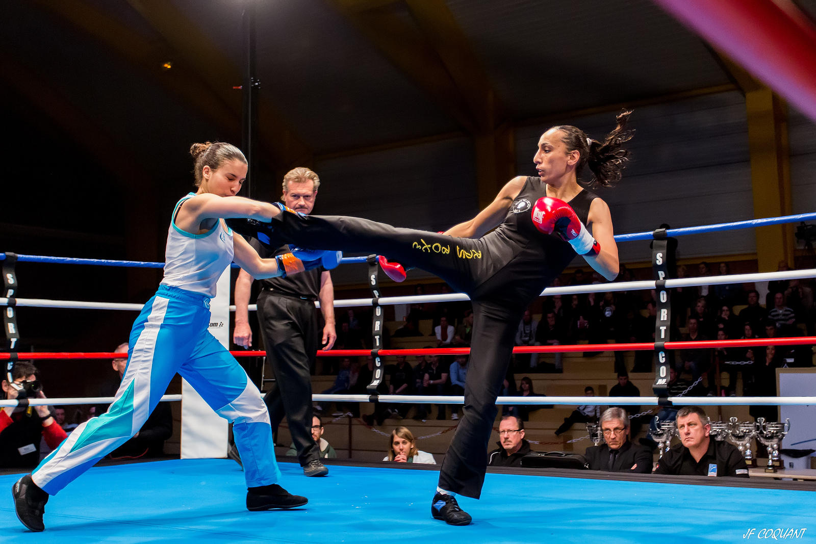 Monter sur le ring une première fois, puis devenir un grand champion ?