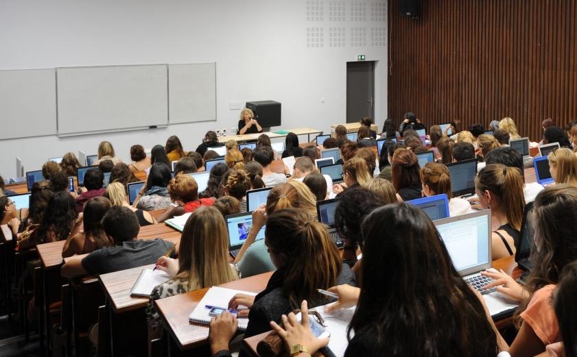 Est-il possible de changer de faculté en cours d'année ? 