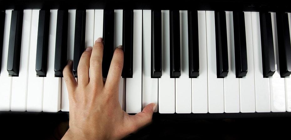 Comment devenir pianiste en ligne ?