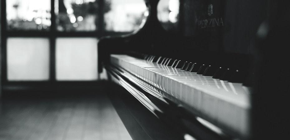 Devenir pianiste grâce aux conseils de pianistes.