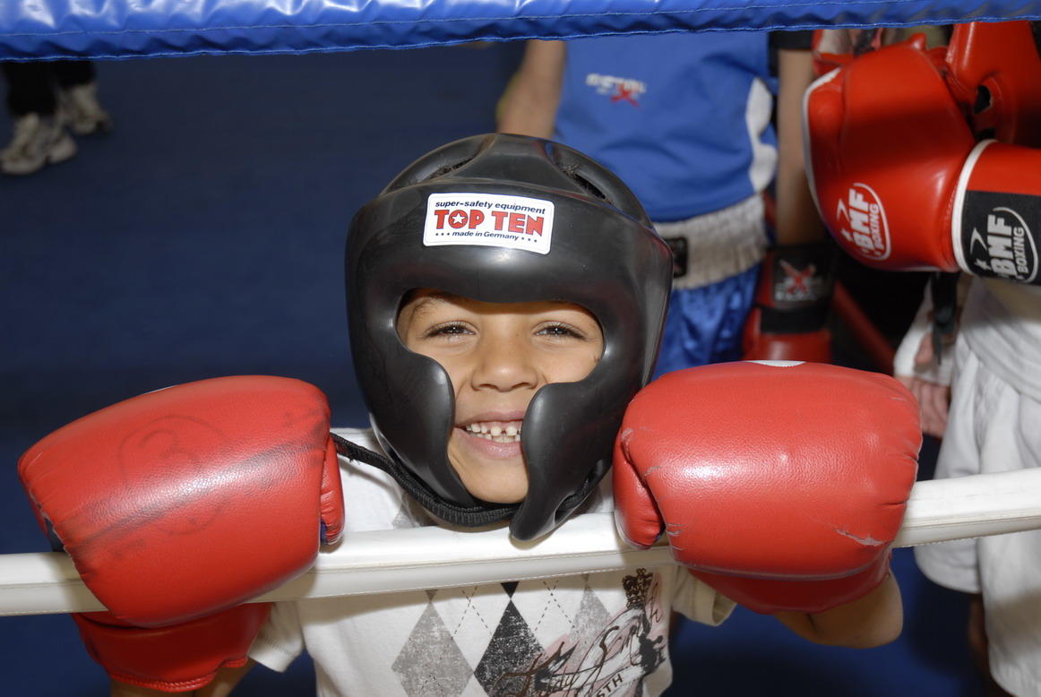 Trouver ses outils pour protéger son visage sur le ring et à quel prix.