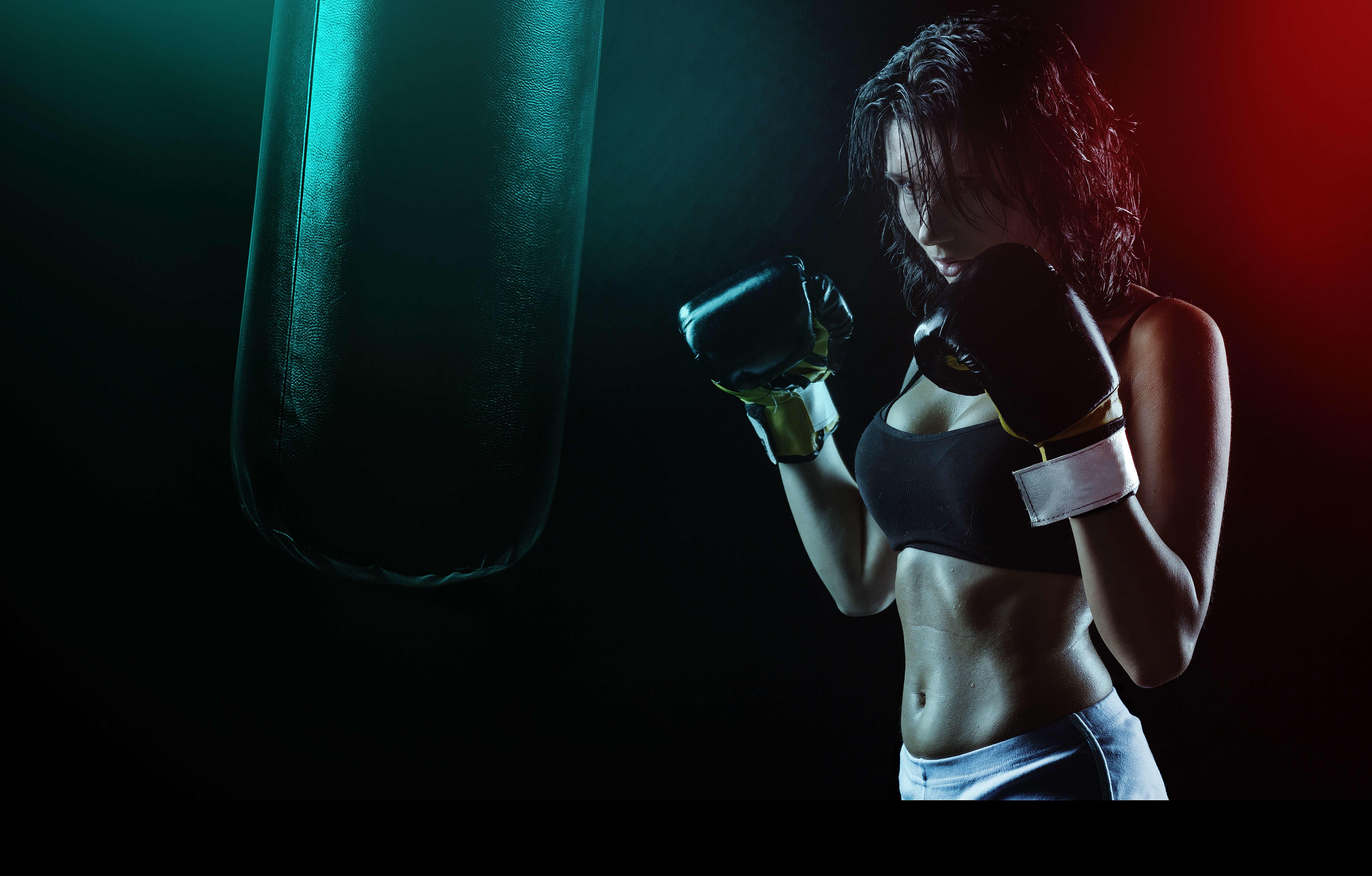 Comment muscler son corps avec les sports de combat féminins ?