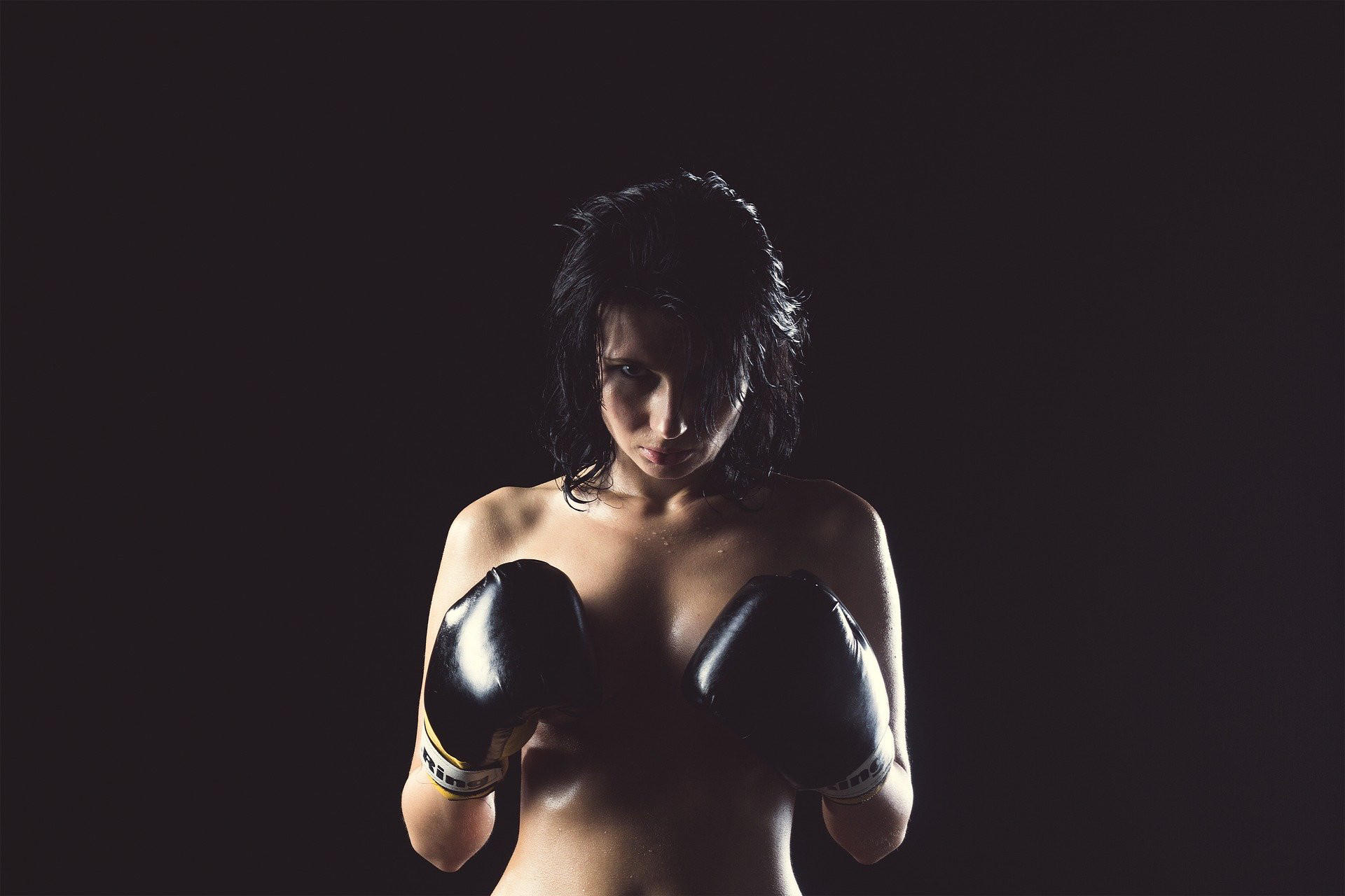 La boxe féminine fait-elle perdre des kilos ?
