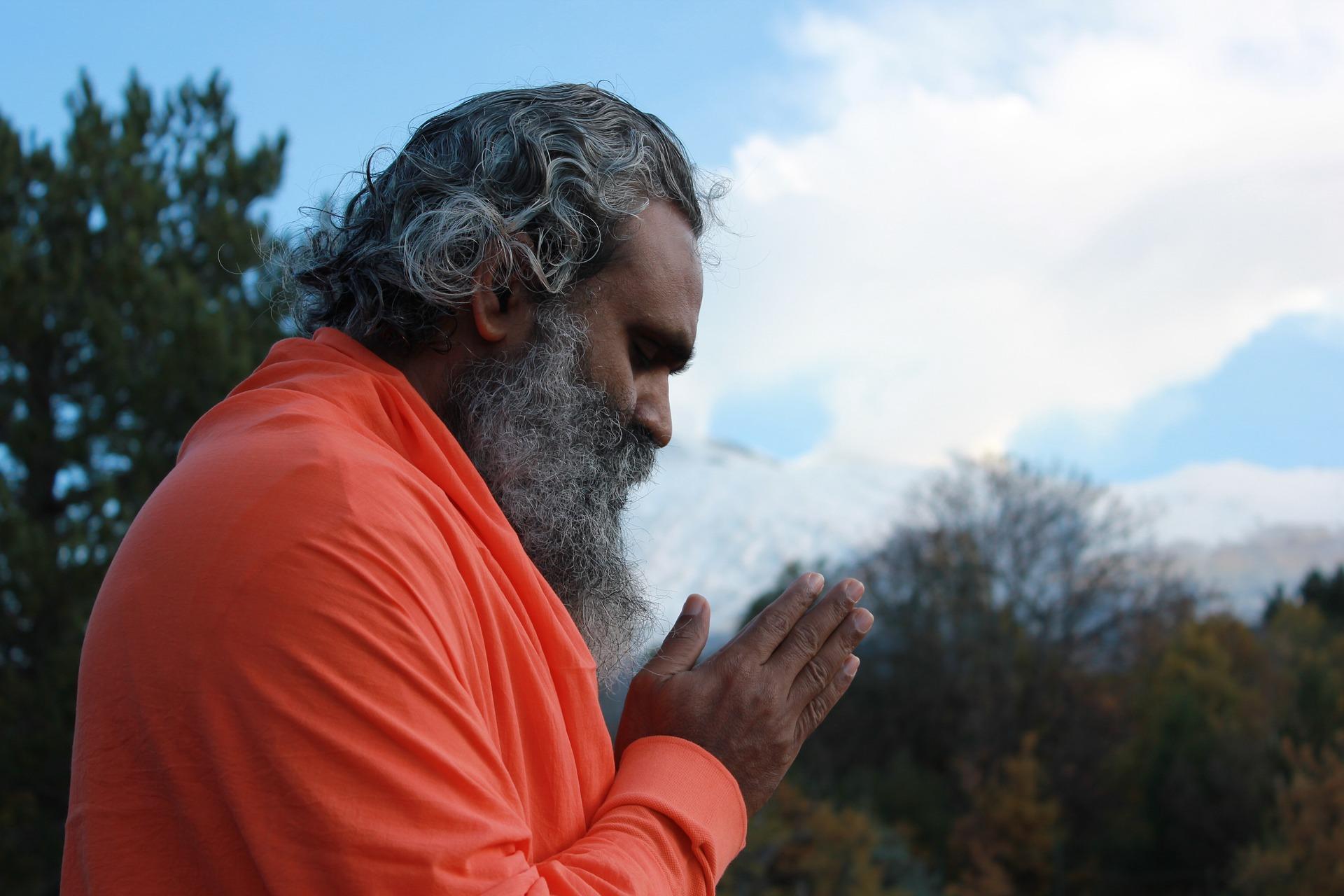 Les postures que l'on retrouve souvent dans le yoga s'accompagnent de mudra : qu'est-ce que cela veut dire ?
