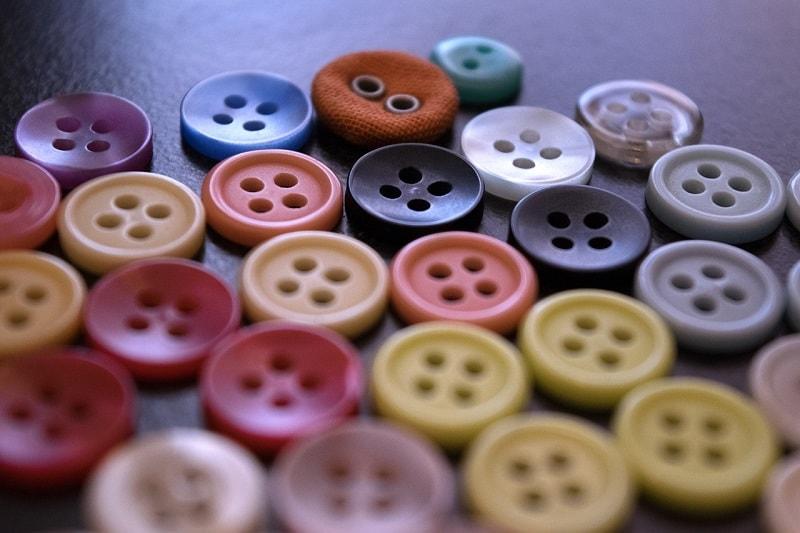 Comment utiliser les boutons pour décorer ?