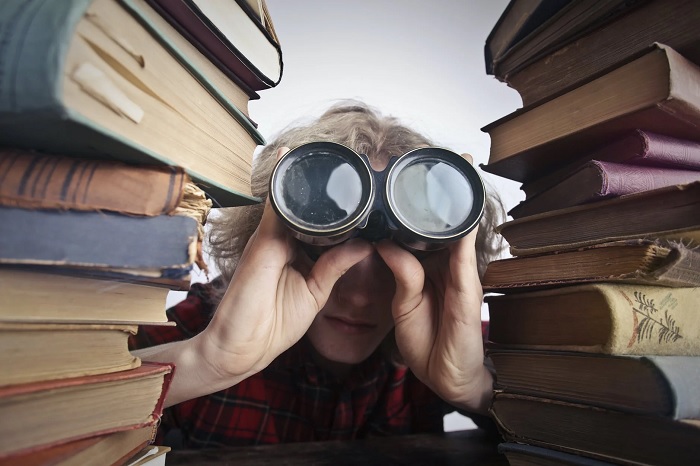 Comment trouver un mot latin dans le dictionnaire ? 