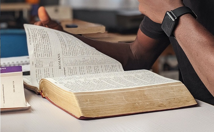Pourquoi utiliser une application de dictionnaire latin ?