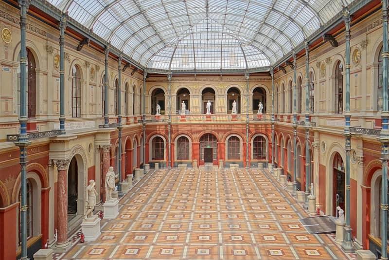 Où enseigner la peinture ?