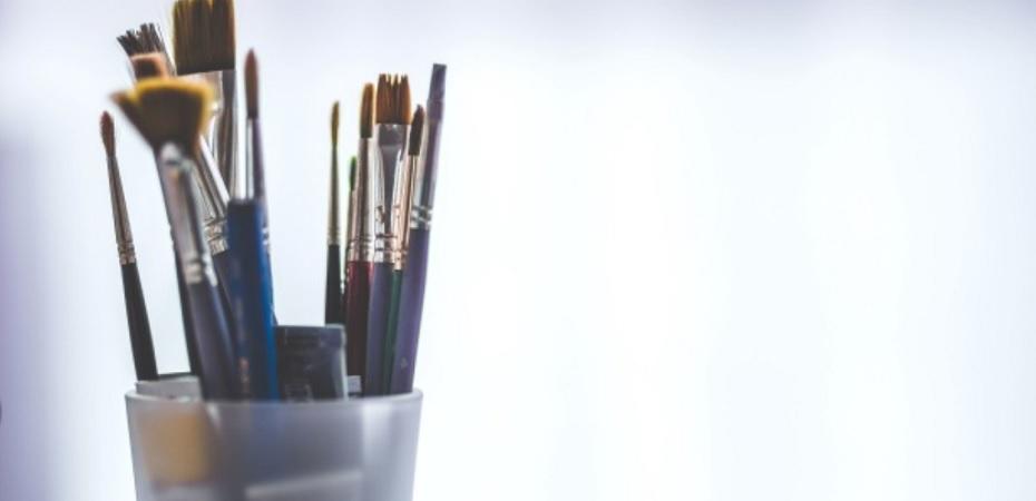 Dans quelle structure apprendre la peinture aux élèves ?