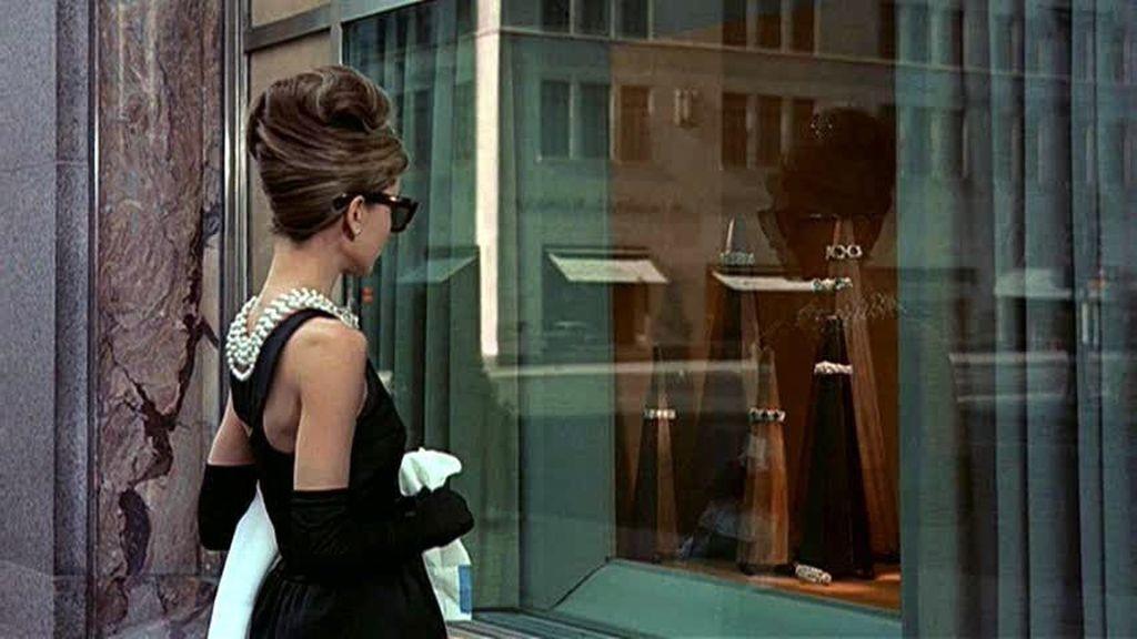 Comment coudre une robe de soirée ?
