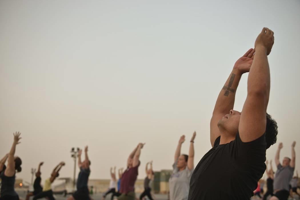Comment bien choisir ses vêtements pour faire du sport yoga ?