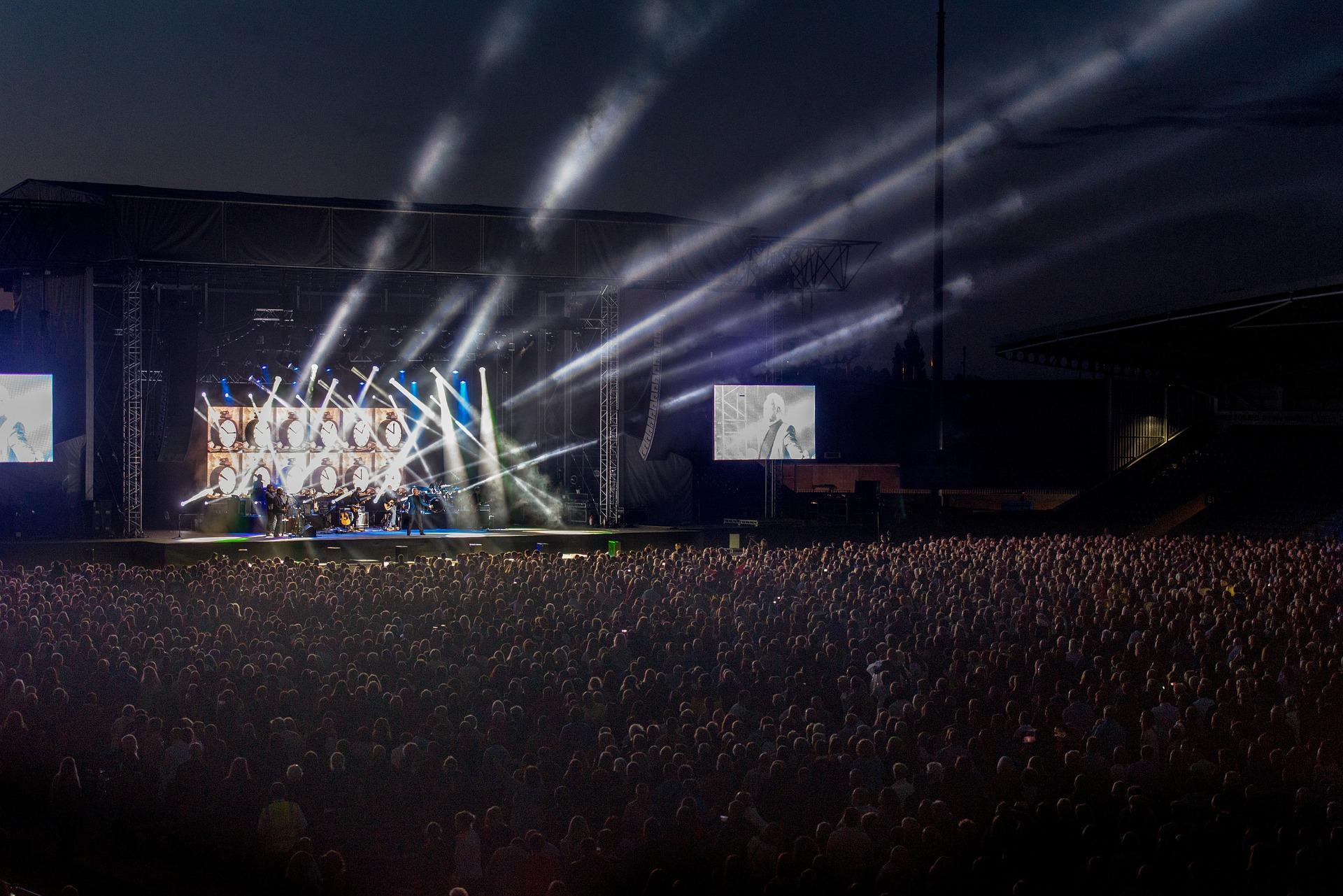 Attirer du public pour partager son art musical : bonne chance !