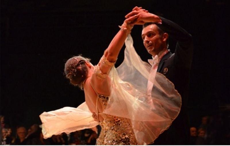 Comment s'habiller pour danser la valse ?