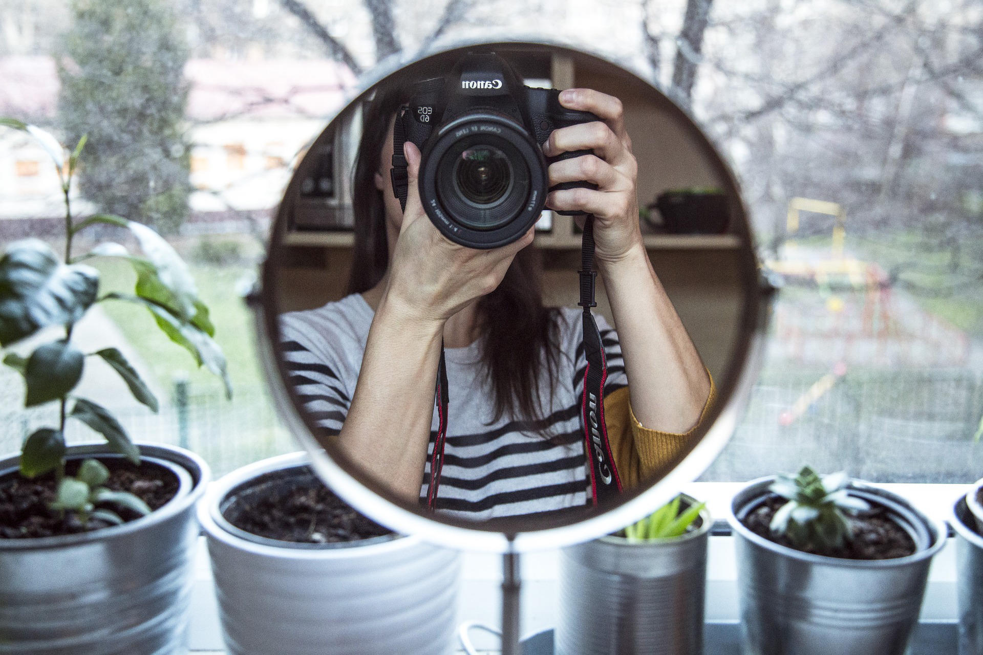 Se prendre en photo nous rend-il narcissique ?