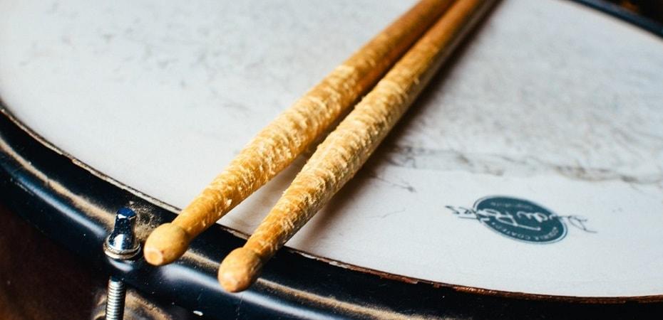 Quels diplômes viser pour enseigner les percussions ?