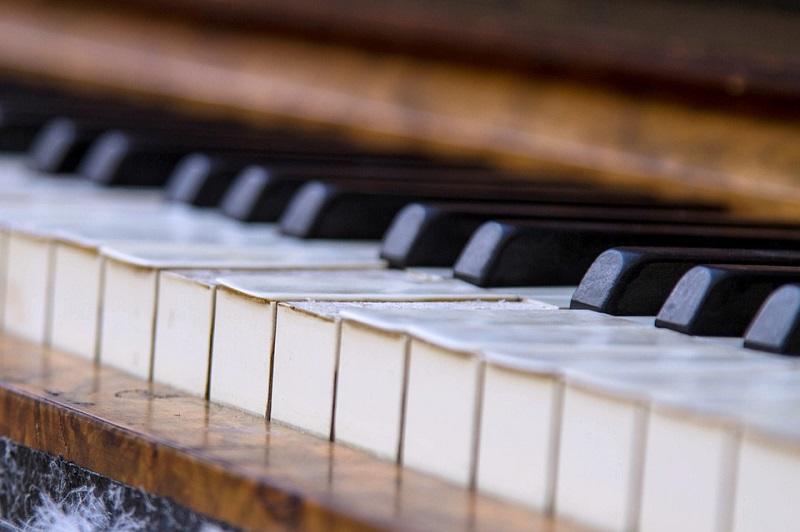 Comment apprendre le piano entre amis ?