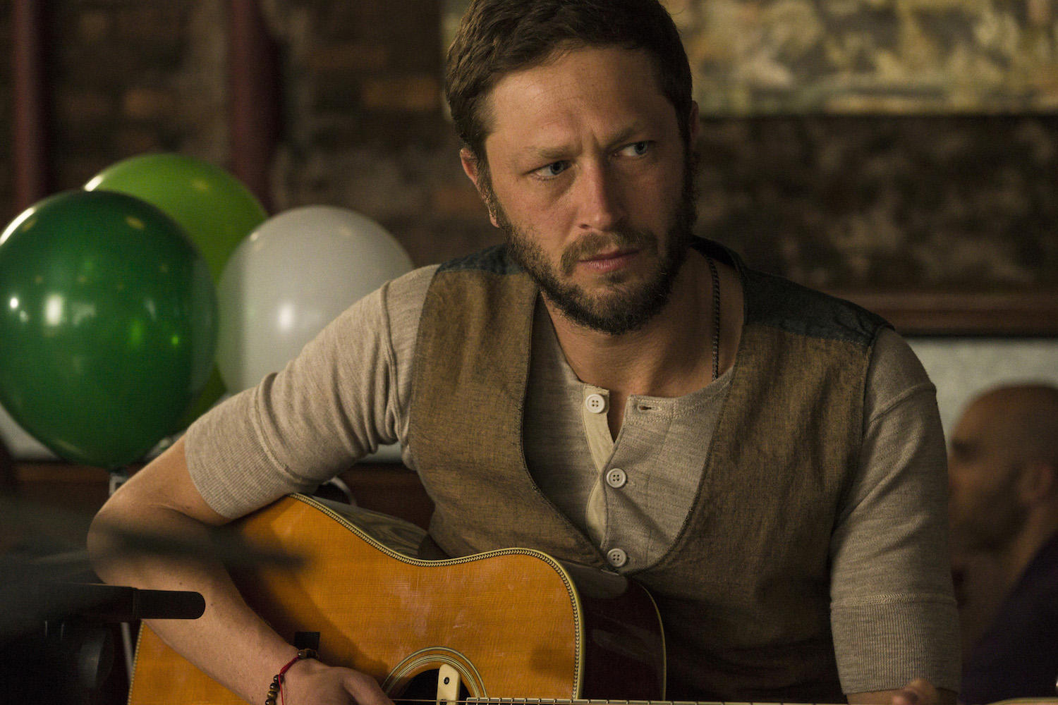 Comment devenir guitariste sans prendre de cours ? 