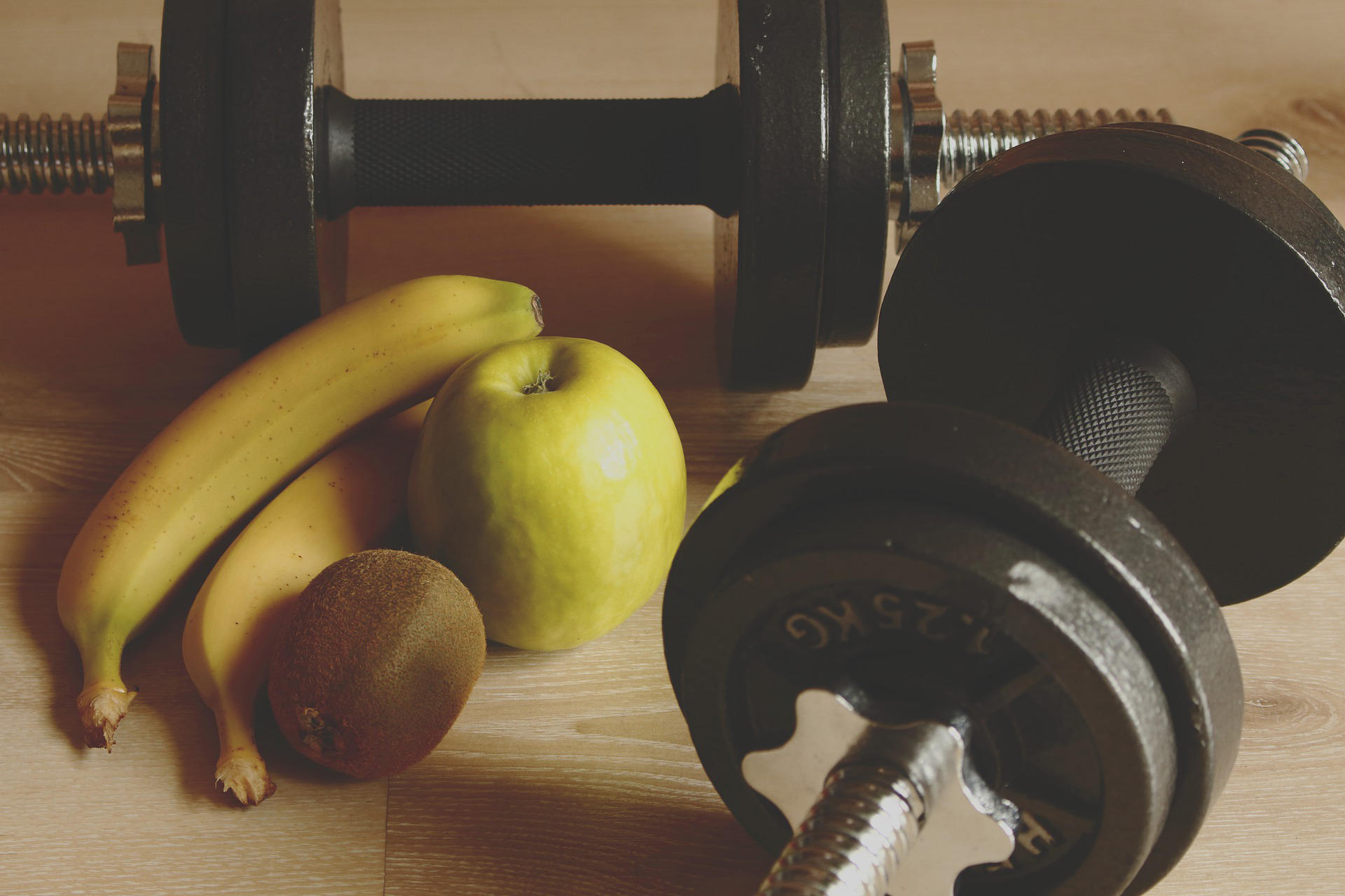 Qui est le réalisateur de Pumping Iron ?