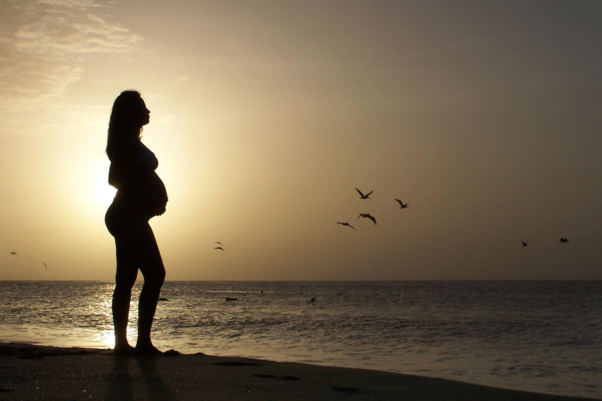 Comment pratiquer la chandelle au yoga lorsqu'on attend un bébé ?