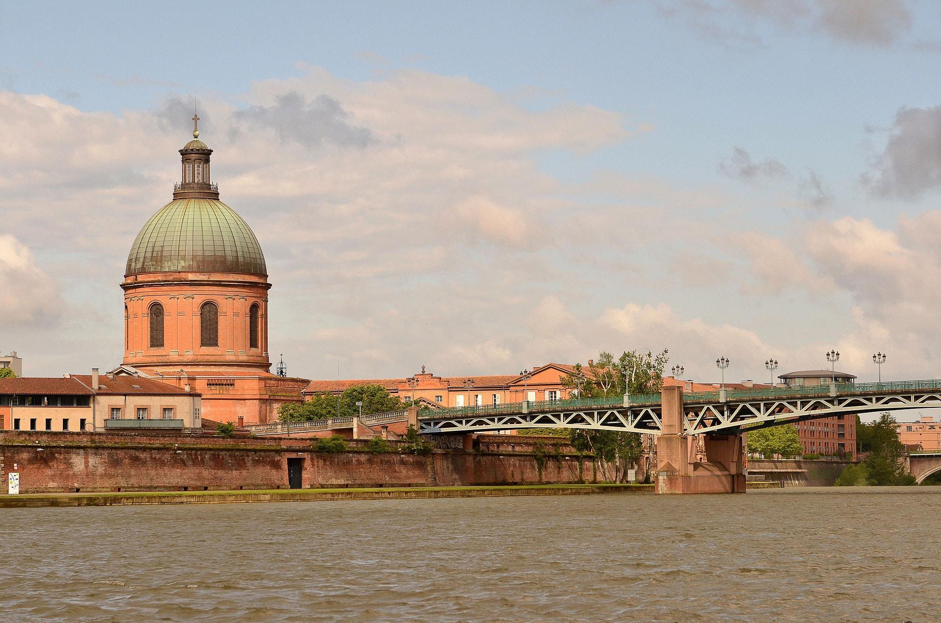 Qui peut devenir bilingue en français langue étrangère à Toulouse ?
