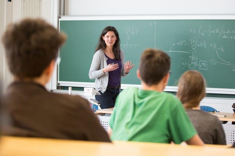 Où enseigner le FLE ?