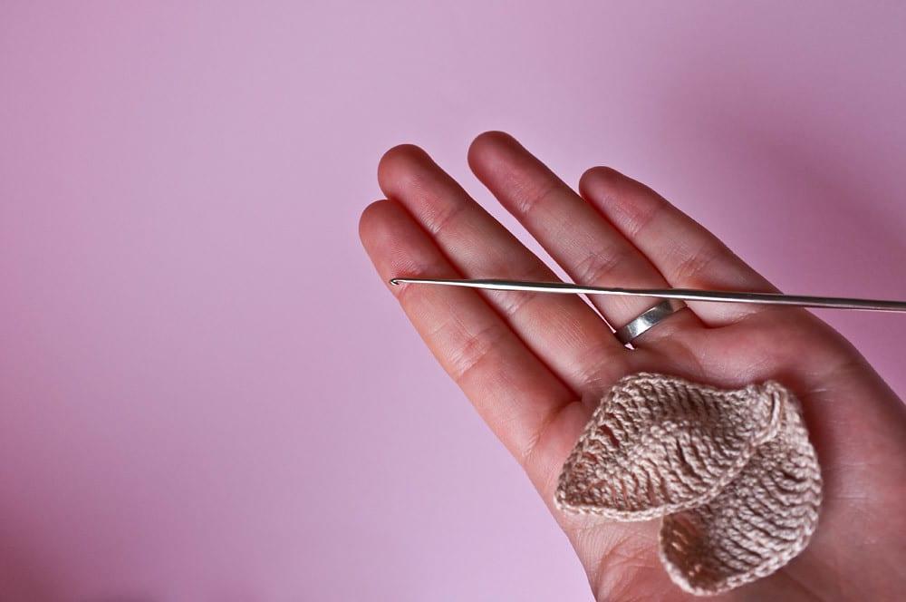 Quelles réalisations en crochets puis-je faire pour commencer ?