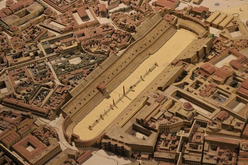 À quoi ressemblait le circus maximus ?