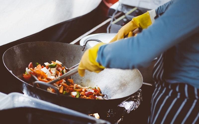 Quelle voie choisir pour travailler en restauration ?