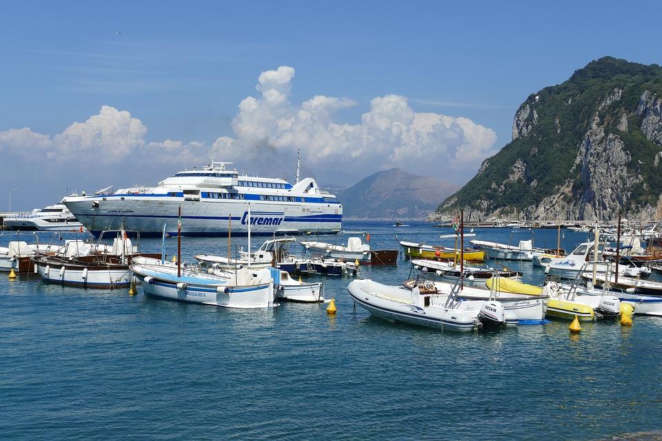 Quelles sont les options pour visiter l'île capriote ?