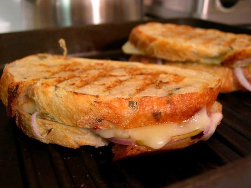 Quelles sont les origines du croque monsieur ? 