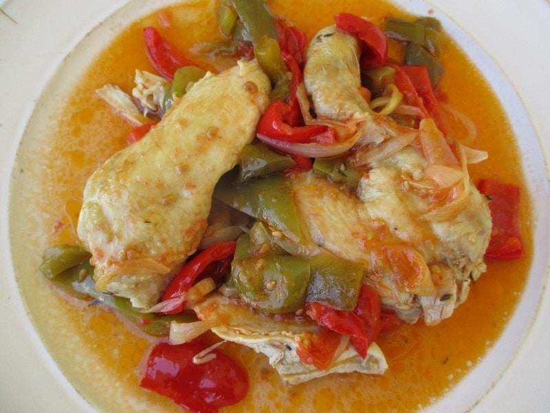 Qu'est-ce que le poulet basquaise ?
