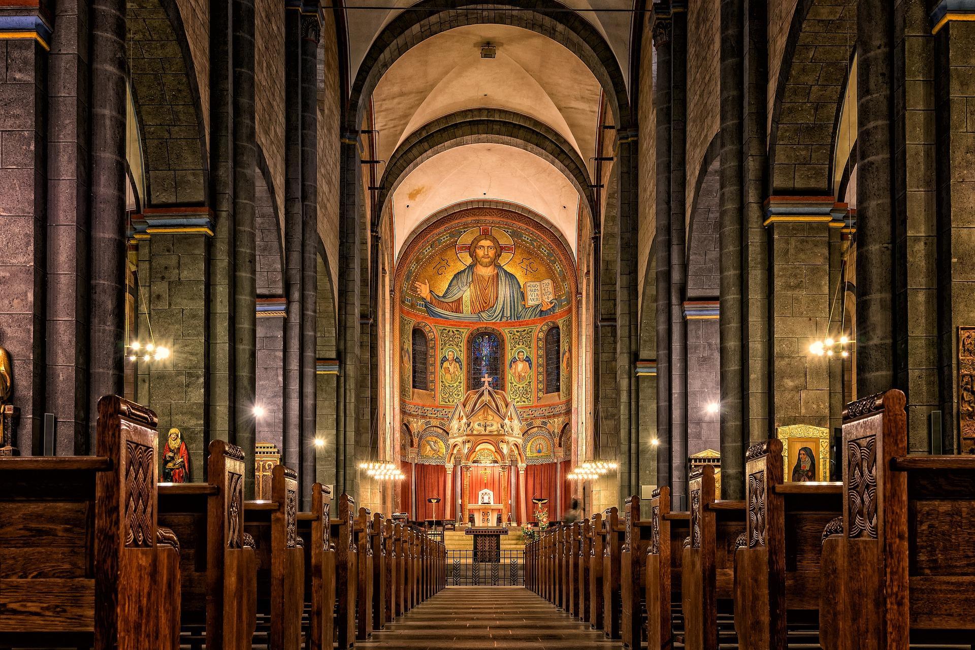 Quelles sont les chansons religieuses pour commencer le chant ?