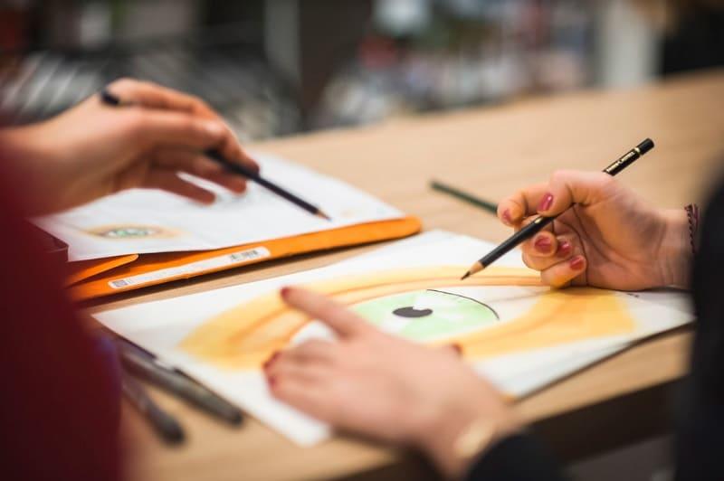 Comment se former pour devenir prof d'art ?