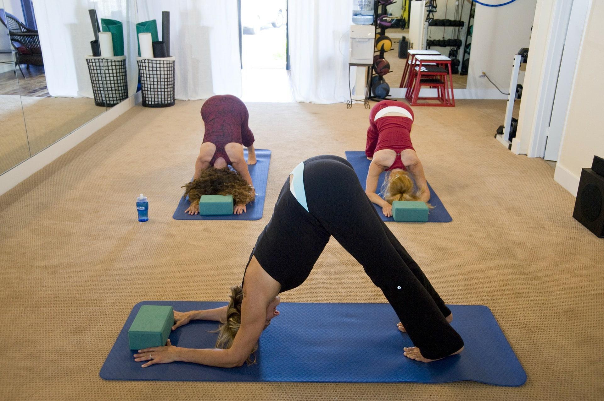 De quoi se compose une séance de yoga en famille ?