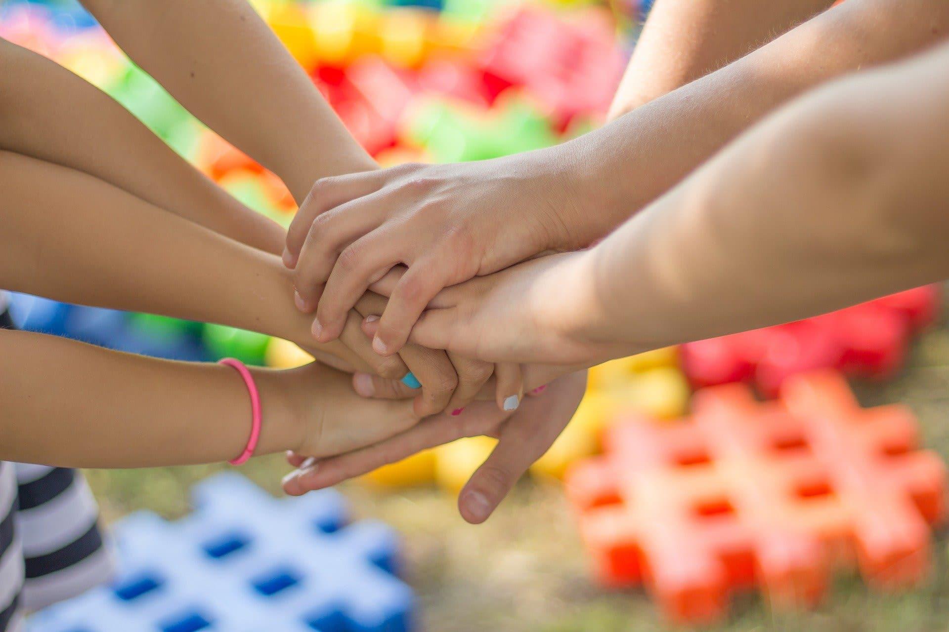 De quoi a t on besoin pour faire une séance de yoga en famille ?
