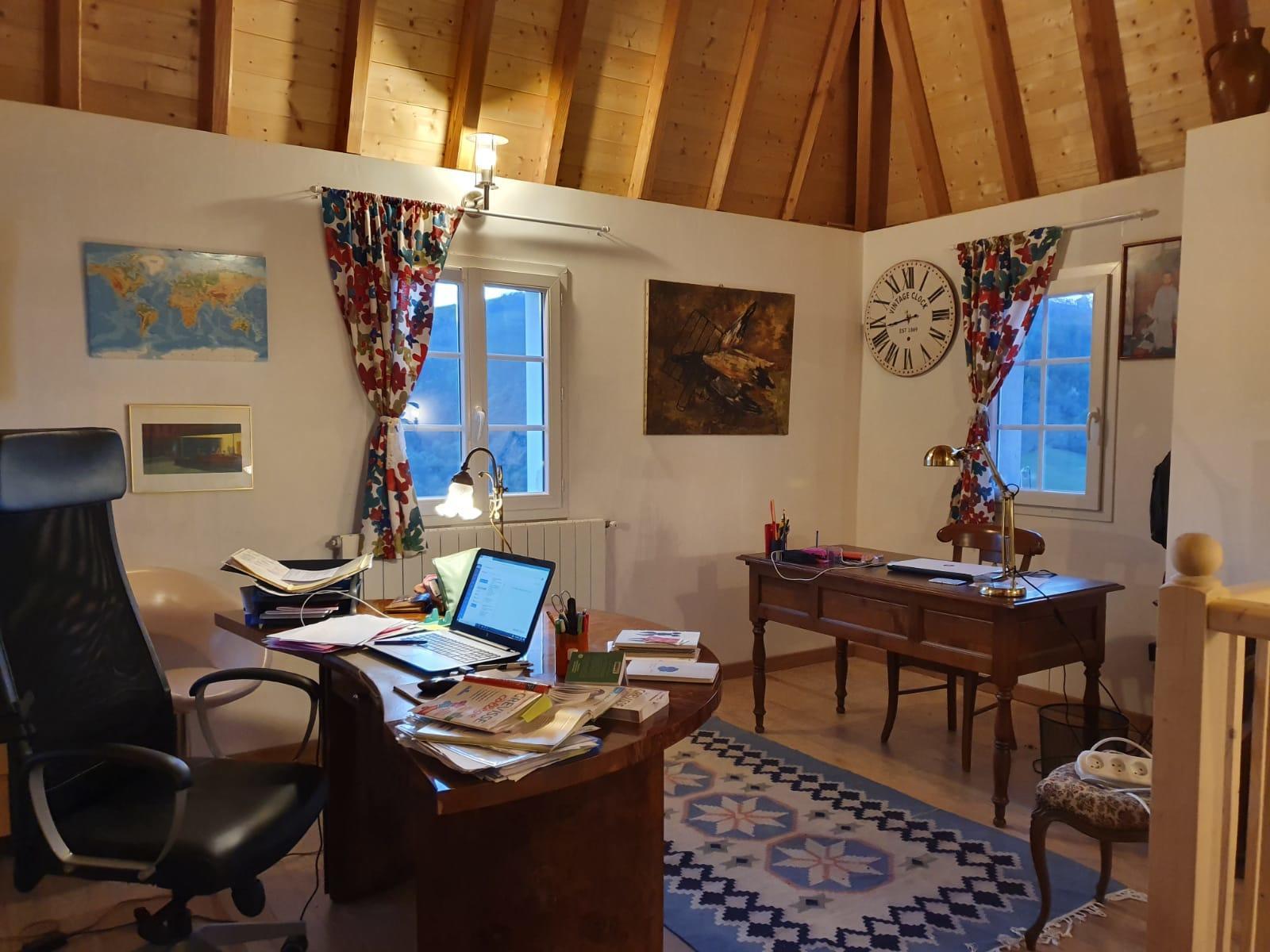 Comment les professeurs donnent-ils des cours depuis le confinement ?