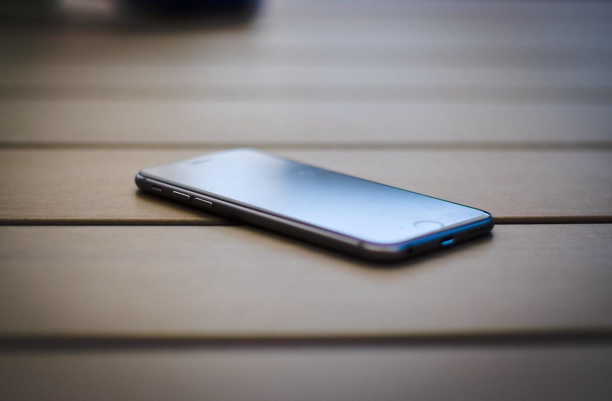 Comment apprendre à jouer de la basse sur smartphone ?