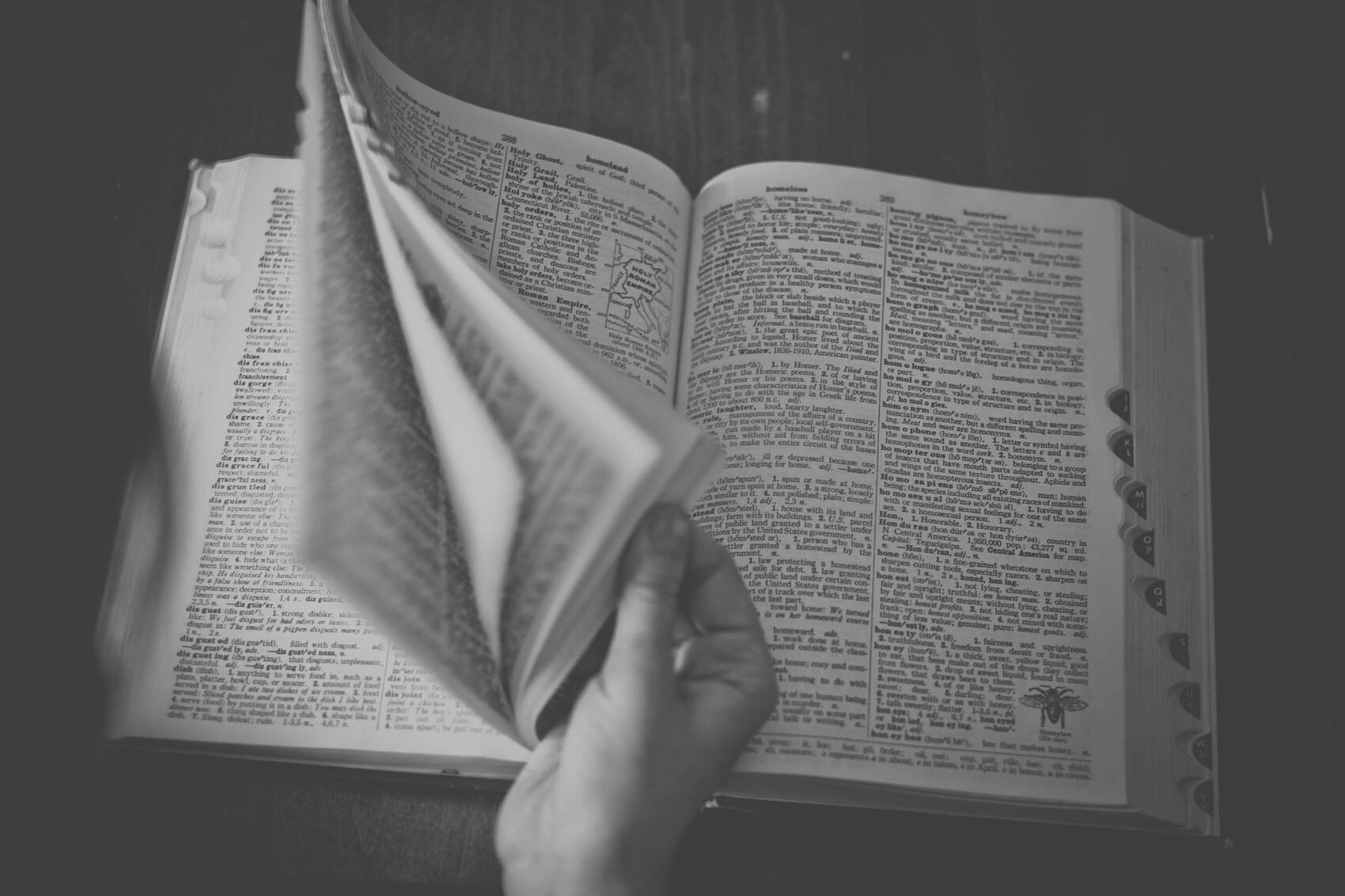 Comment bien réviser le latin en ligne ?