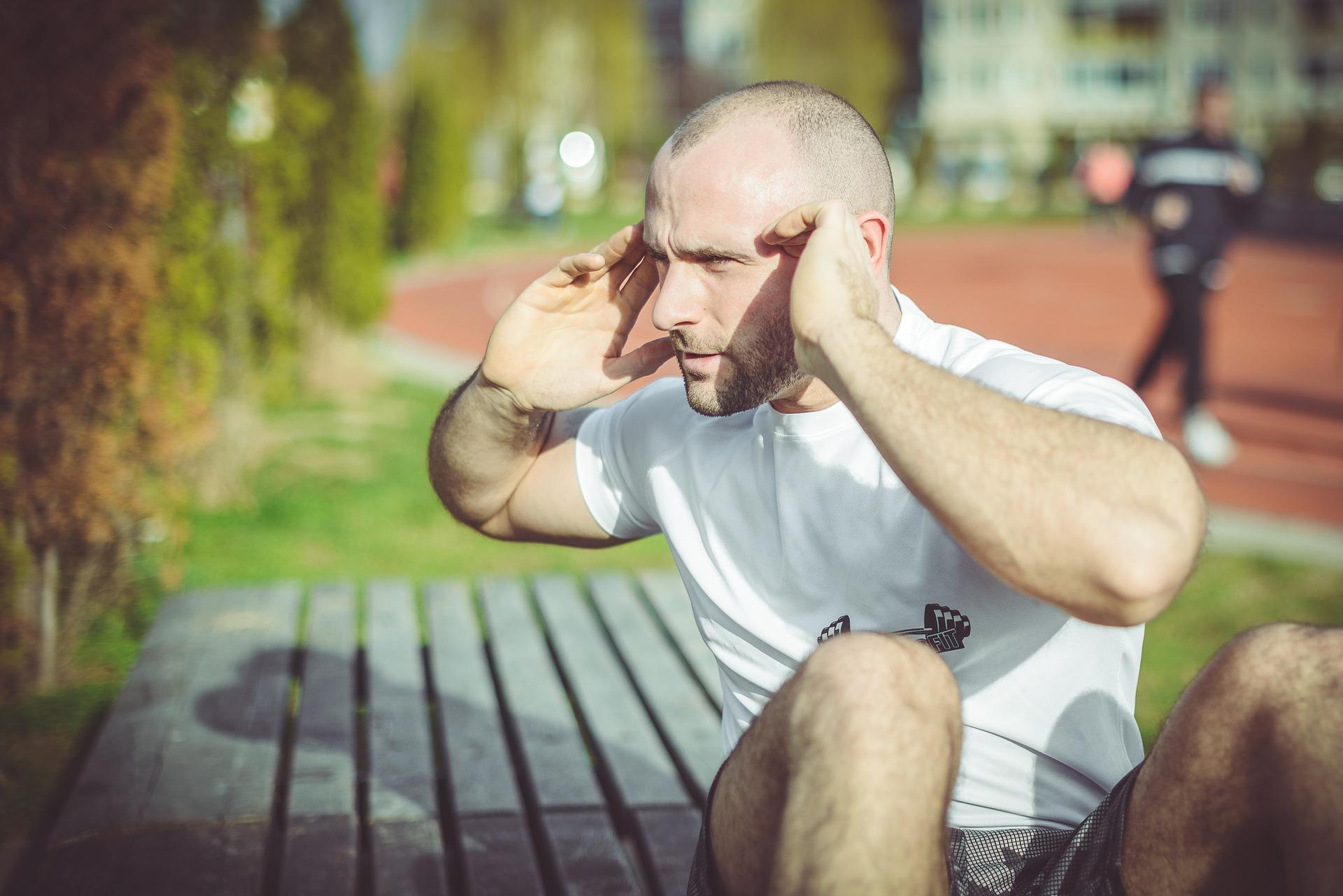 Peut-on faire du sport de chez soi sans aller à la salle ?