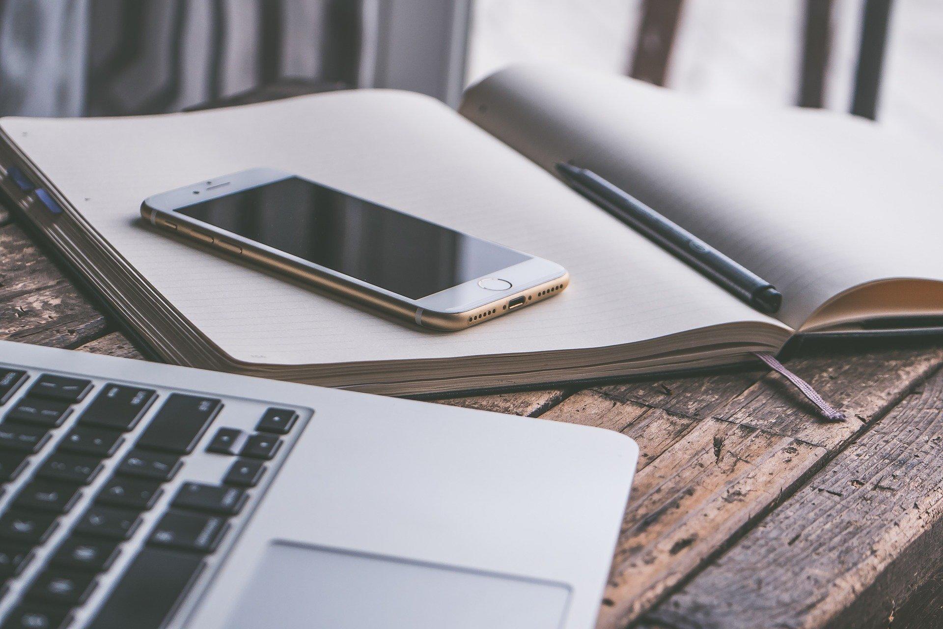 Quels sont les moyens d'apprendre le latin sur internet ?