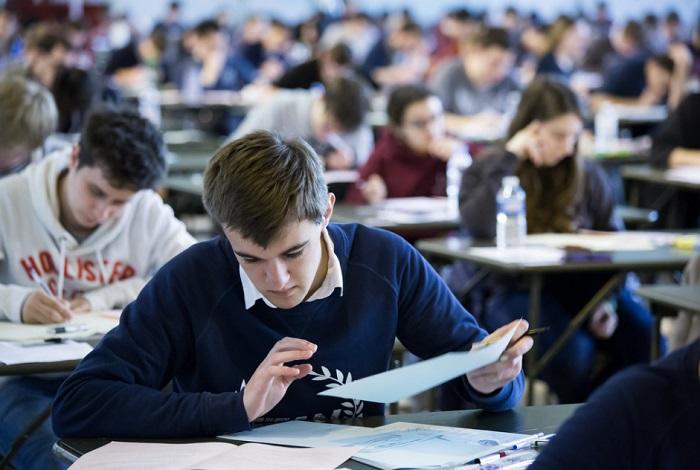 Comment se passent les contrôles du bac arabe ?