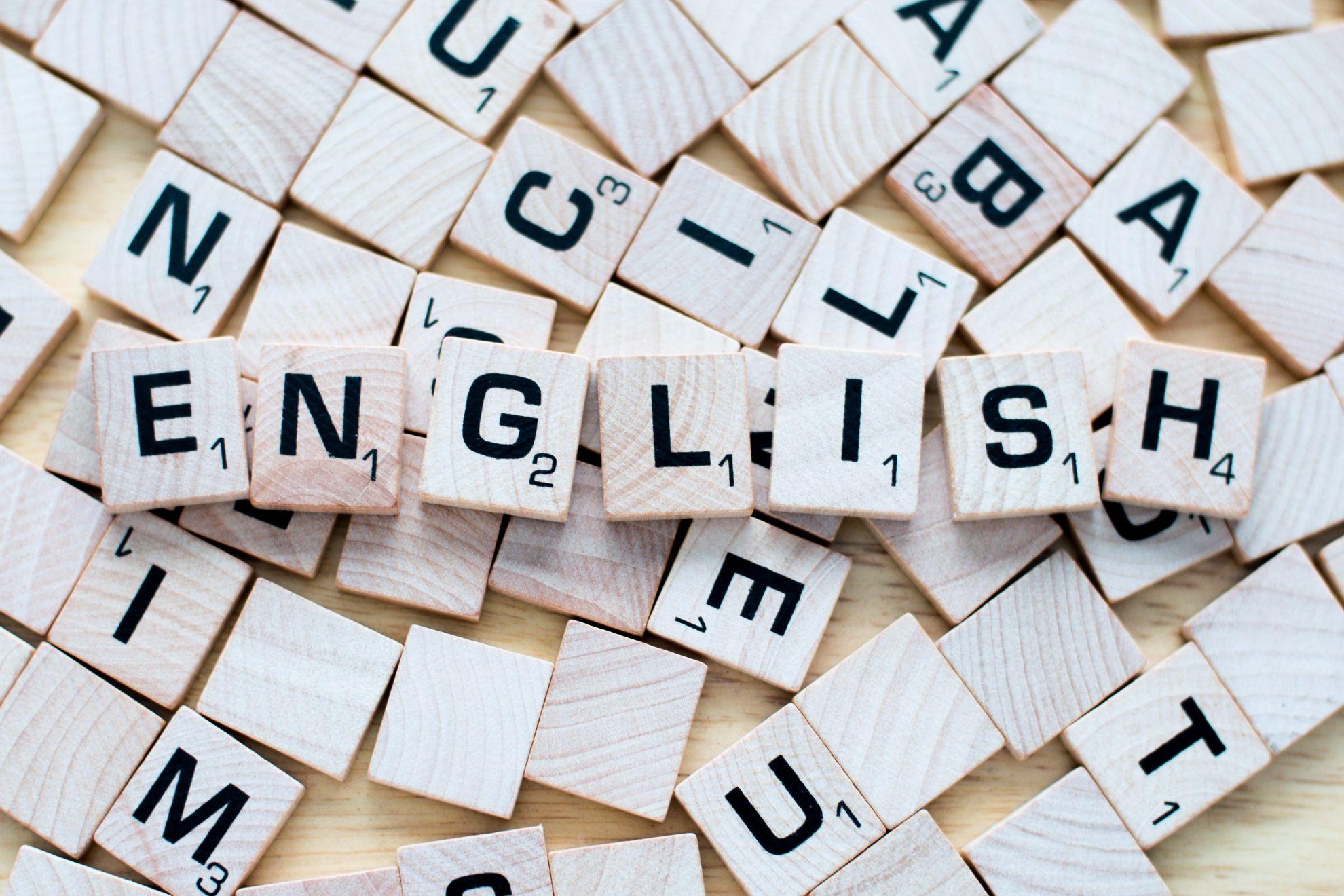 Apprendre l'anglais en s'amusant en jouant au Scrabble