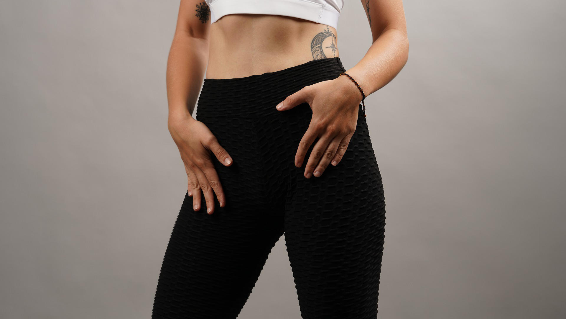 Peut-on perdre ses poignées d'amour avec le yoga ?