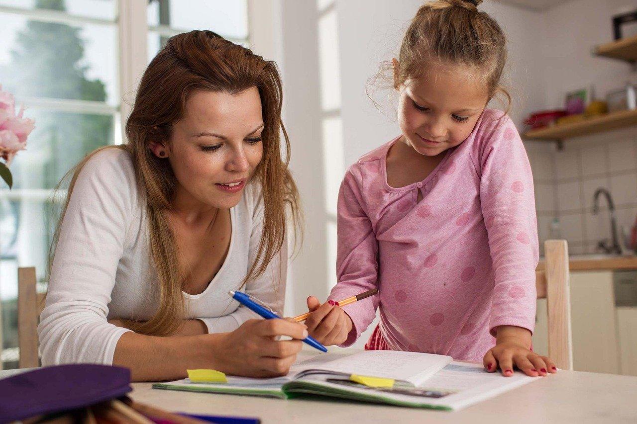 Comment faire si votre enfant à trop de devoirs ? 