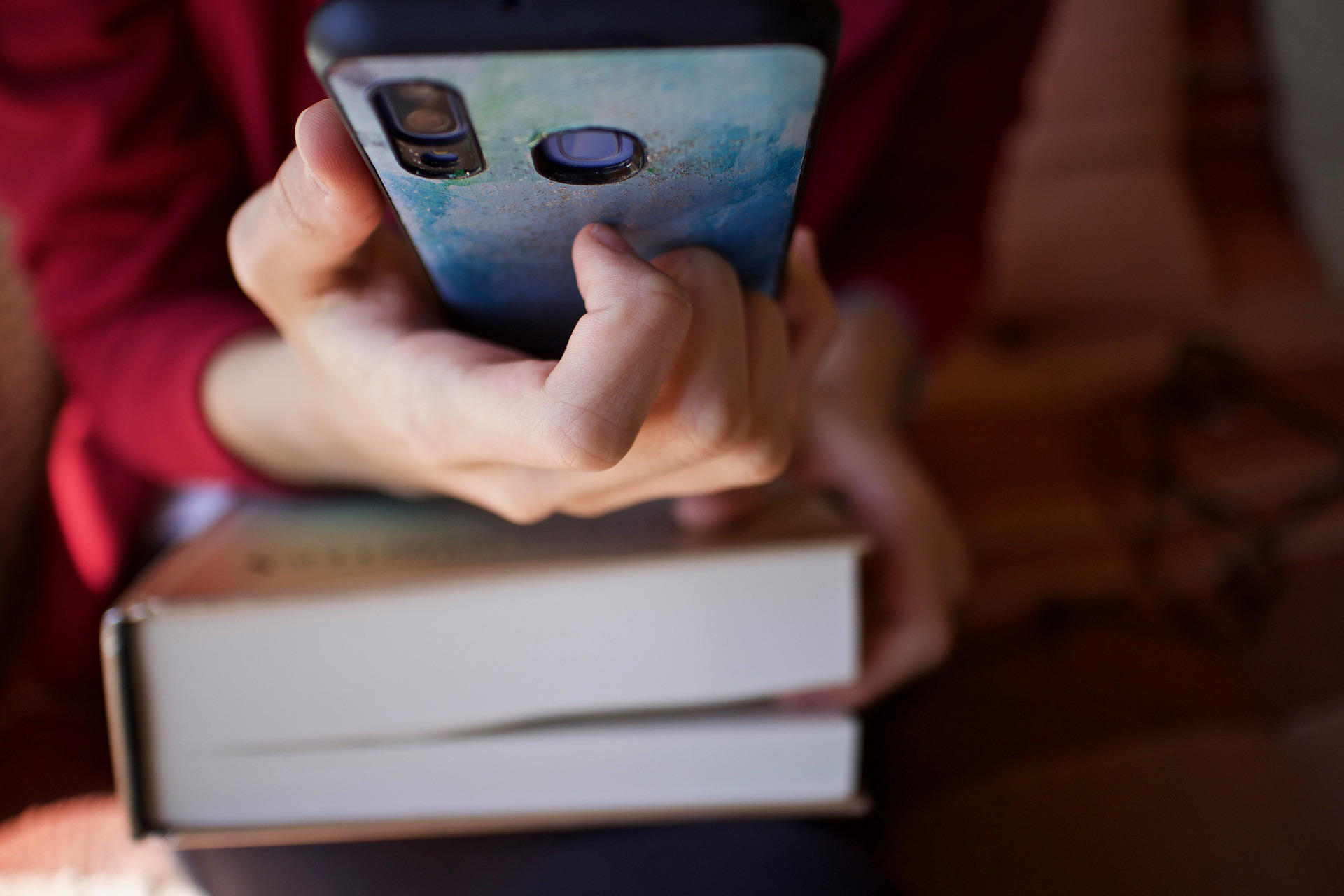 Peut-on réviser chez soi avec des applications ?