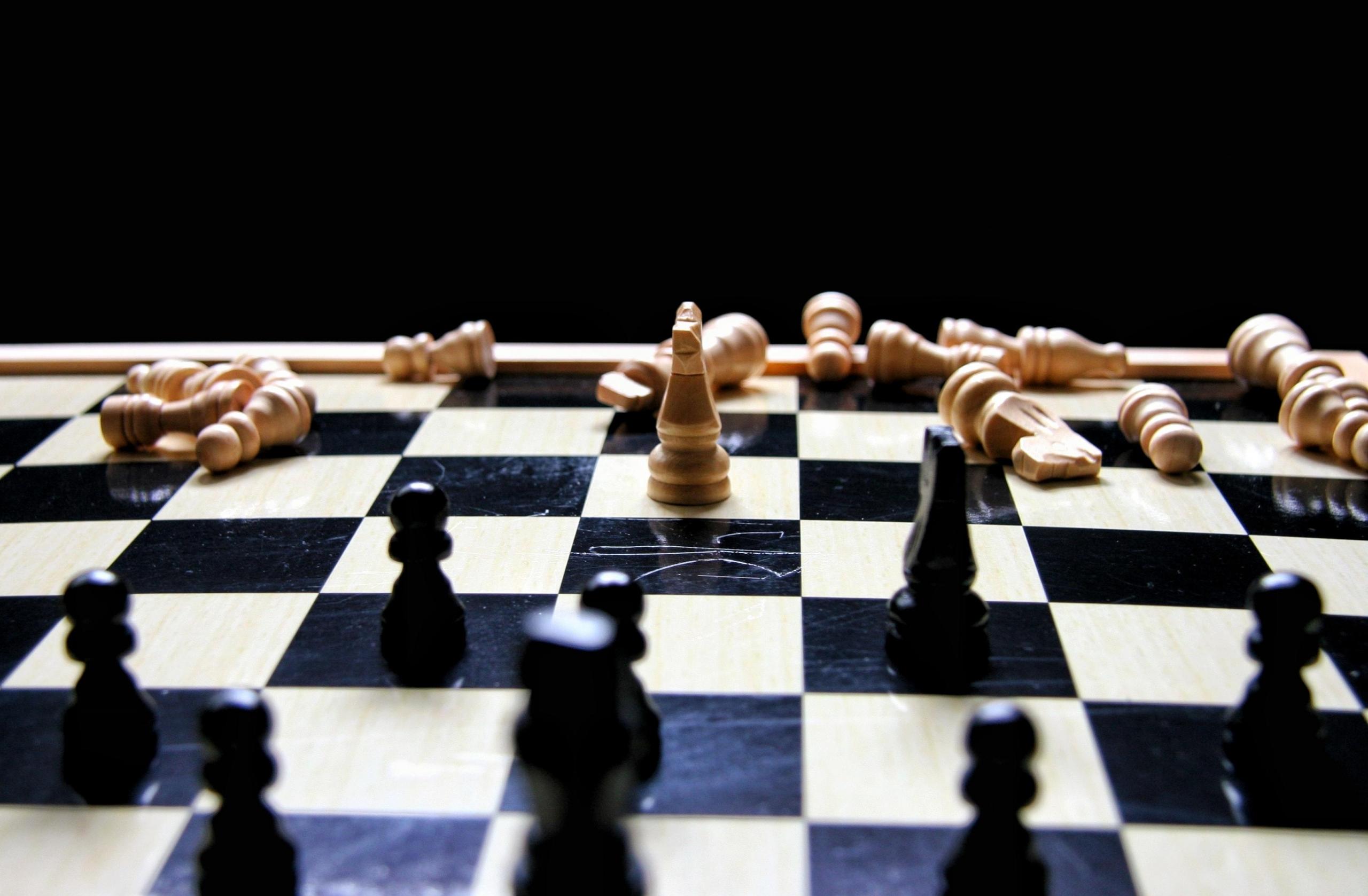 Par quel moyen peut-on apprendre les échecs dans les métropoles françaises ?