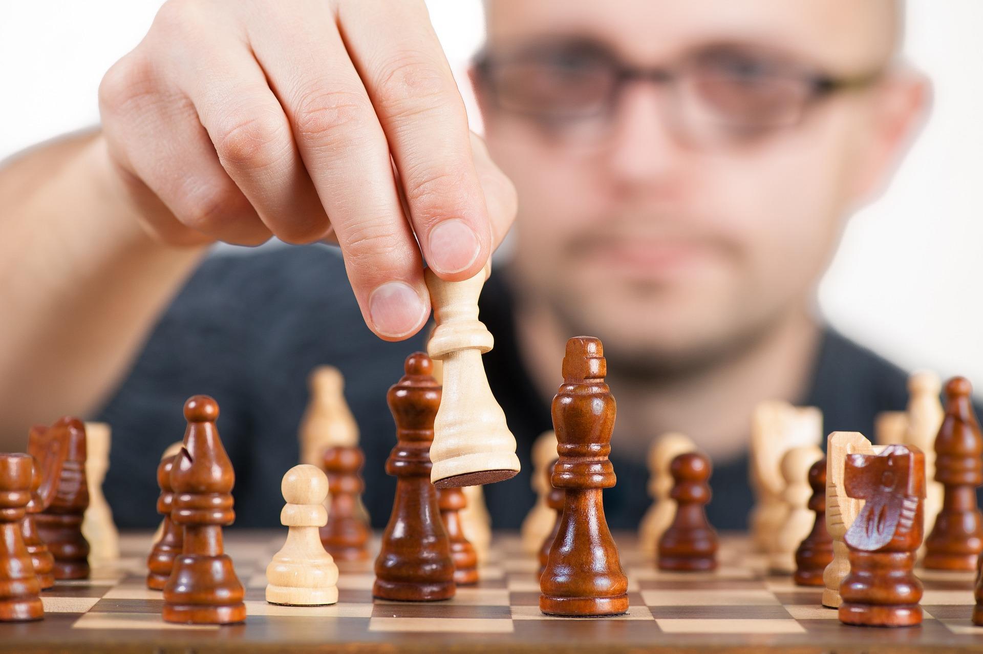 Où trouver un professeur particulier d'échecs à Lyon et Lille ?